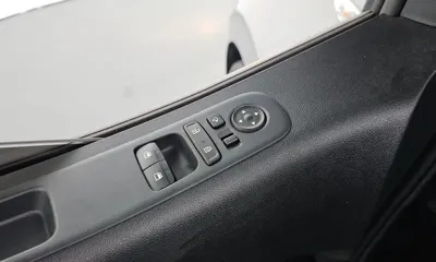 Hyundai Staria 2022, 30878 км, за 14637.02 USD - фото 30