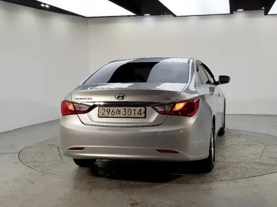 Hyundai Sonata 2014, 138036 км, за 2649 USD