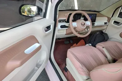 Wuling Hongguang MINIEV 2024, 5000 км, за 7565 USD - фото 18