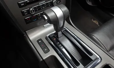 Ford Mustang 2010, 155608 км, за 5842.2 USD - фото 9