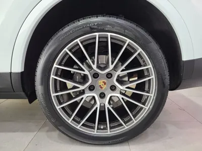 Porsche Cayenne 2023, 46800 км, за 71357.77 USD