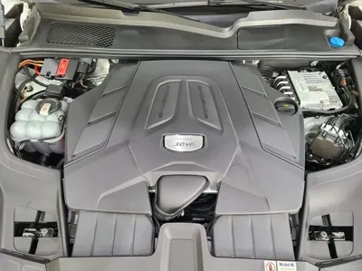 Porsche Cayenne 2023, 46800 км, за 71357.77 USD - фото 6