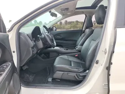 Honda Vezel 2019, 60000 км, за 8381.36 USD - фото 11