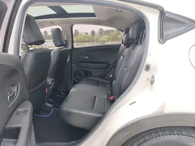 Honda Vezel 2019, 60000 км, за 8381.36 USD - фото 12