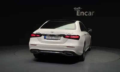 Mercedes-Benz E-Class 2022, 15071 км, за 32755.68 USD