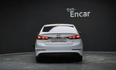 Hyundai Avante 2018, 103761 км, за 5907.84 USD - фото 4