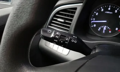Hyundai Avante 2018, 103761 км, за 5907.84 USD - фото 18