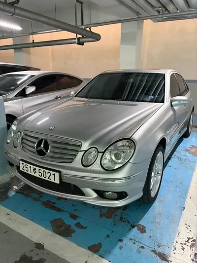 Mercedes-Benz E-Class · 2003 год