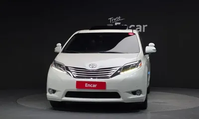 Toyota Sienna 2016, 112757 км, за 11270.36 USD
