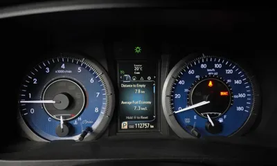 Toyota Sienna 2016, 112757 км, за 11270.36 USD - фото 8