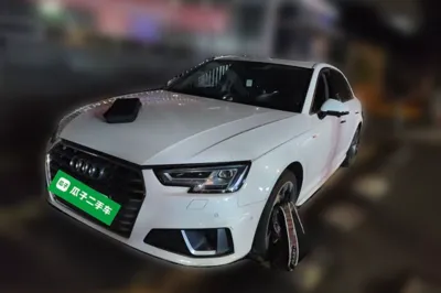 Audi A4L · 2018 год