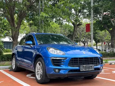 Porsche Macan 2016, 148000 км, за 17492.91 USD