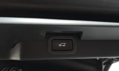 Land Rover Discovery 2018, 105150 км, за 21202.57 USD - фото 27