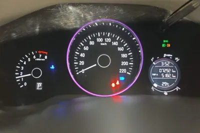 Honda Vezel 2019, 72900 км, за 9245 USD - фото 14