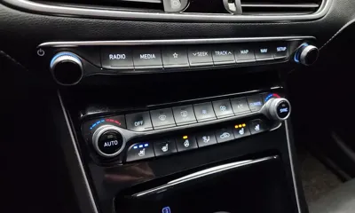 Hyundai Grandeur 2017, 183574 км, за 5451.92 USD - фото 17