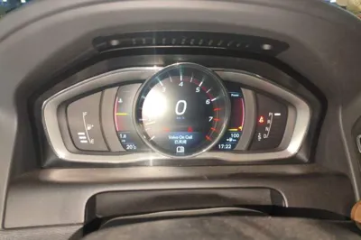 Volvo XC60 2015, 119400 км, за 7224 USD - фото 9