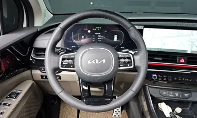 Kia Canival 2024, 15145 км, за 28479.35 USD - фото 13