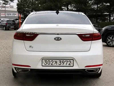 Kia K7 2016, 155200 км, за 7475.78 USD
