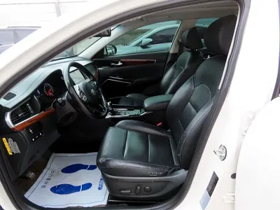 Kia K7 2016, 155200 км, за 7475.78 USD