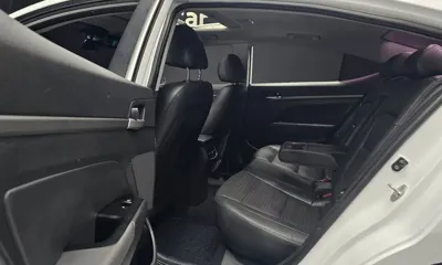 Hyundai Avante 2016, 118280 км, за 5750.93 USD - фото 12