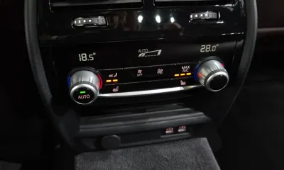 BMW 5-Series 2022, 89010 км, за 25027.62 USD - фото 28