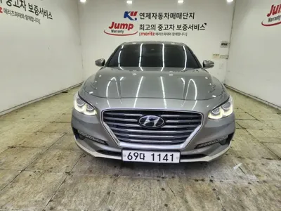 Hyundai Grandeur 2018, 170743 км, за 7491.86 USD