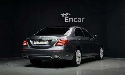 Mercedes-Benz E-Class 2019, 138236 км, за 15426.02 USD