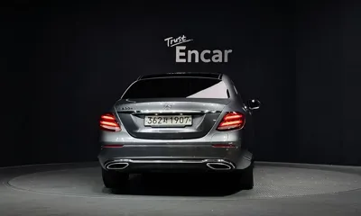 Mercedes-Benz E-Class 2019, 138236 км, за 15426.02 USD