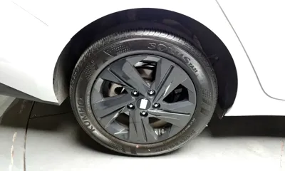 Hyundai Avante 2023, 22629 км, за 11636.22 USD