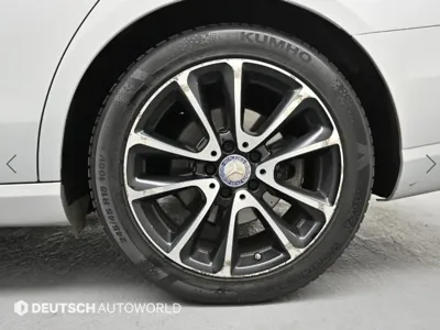 Mercedes-Benz E-Class 2017, 127457 км, за 11474.33 USD