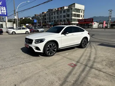 Mercedes-Benz GLC Coupe 2018, 80000 км, за 19569.96 USD