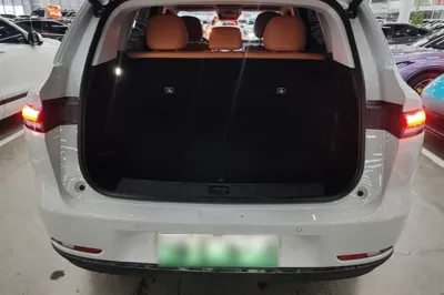 Leapmotor C10 2026, 8400 км, за 20486 USD - фото 22