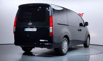 Hyundai Staria 2026, 401 км, за 23387.63 USD