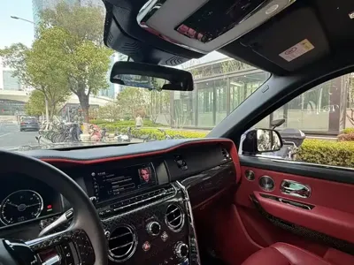 Rolls-Royce Cullinan 2022, 16000 км, за 603137.22 USD