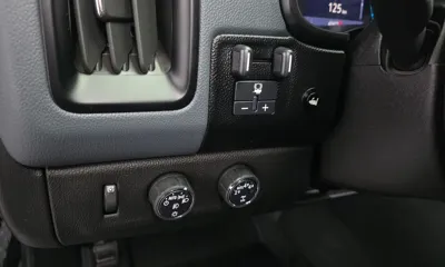 ChevroletGMDaewoo Colorado 2021, 63411 км, за 16856.17 USD - фото 17