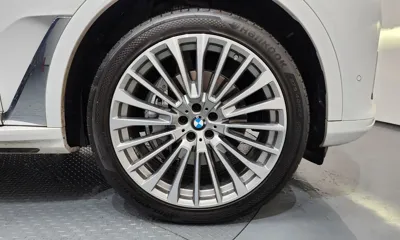 BMW X7 2022, 37332 км, за 57246.99 USD