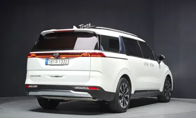 Kia Canival 2021, 85330 км, за 15432.7 USD