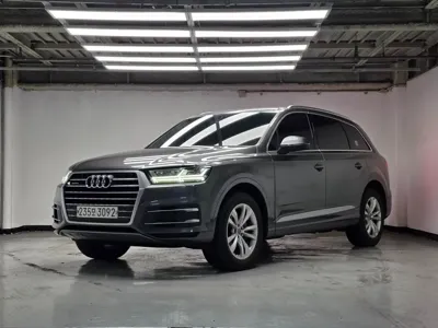 Audi Q7 · 2019 год