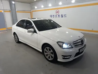 Mercedes-Benz C-Class 2013, 156000 км, за 4745.5 USD
