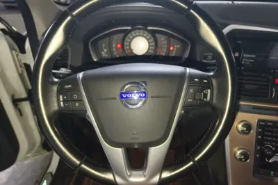 Volvo XC60 2015, 185900 км, за 6414 USD - фото 10