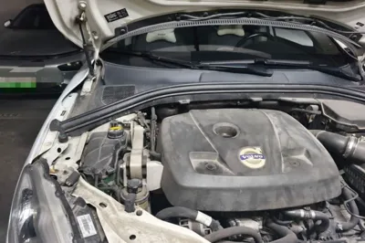 Volvo XC60 2015, 185900 км, за 6414 USD - фото 23