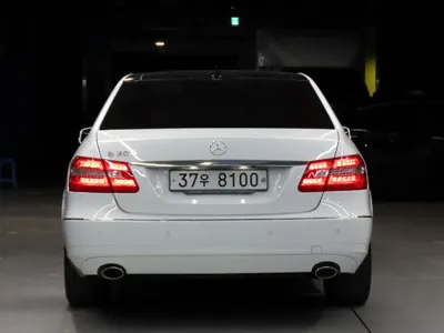 Mercedes-Benz E-Class 2013, 106760 км, за 5135.54 USD