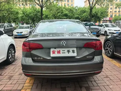 Volkswagen Bora 2016, 49000 км, за 5267.48 USD