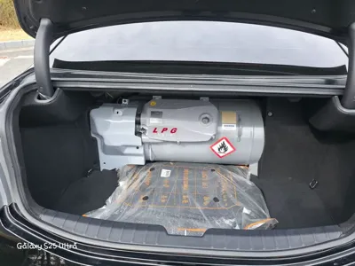 Hyundai Grandeur 2016, 132500 км, за 5883.13 USD - фото 16