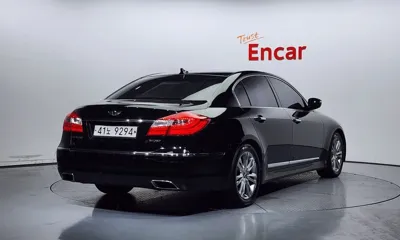 Hyundai Genesis 2012, 227885 км, за 2364.69 USD