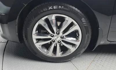 Kia Canival 2017, 143052 км, за 7612.98 USD
