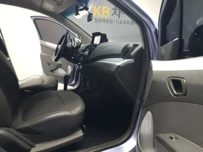 ChevroletGMDaewoo Spark 2014, 61000 км, за 1641.07 USD - фото 14