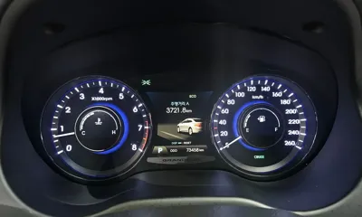 Hyundai Grandeur 2012, 73458 км, за 4823.26 USD - фото 8