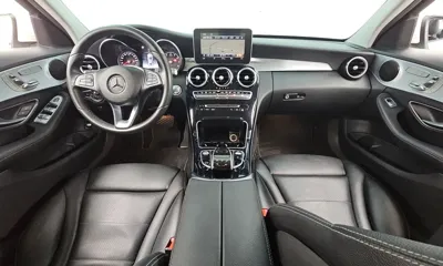 Mercedes-Benz C-Class 2018, 111074 км, за 9441.94 USD - фото 7