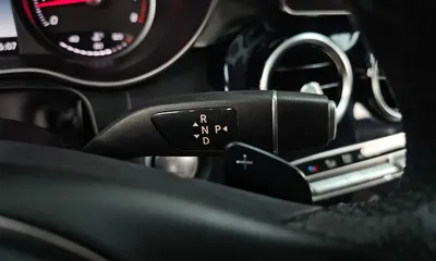 Mercedes-Benz C-Class 2018, 111074 км, за 9441.94 USD - фото 9